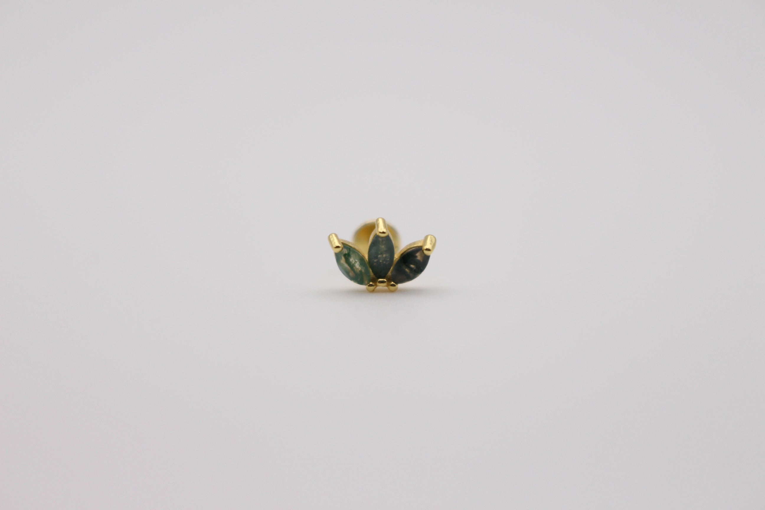 Lotus Moss Stud