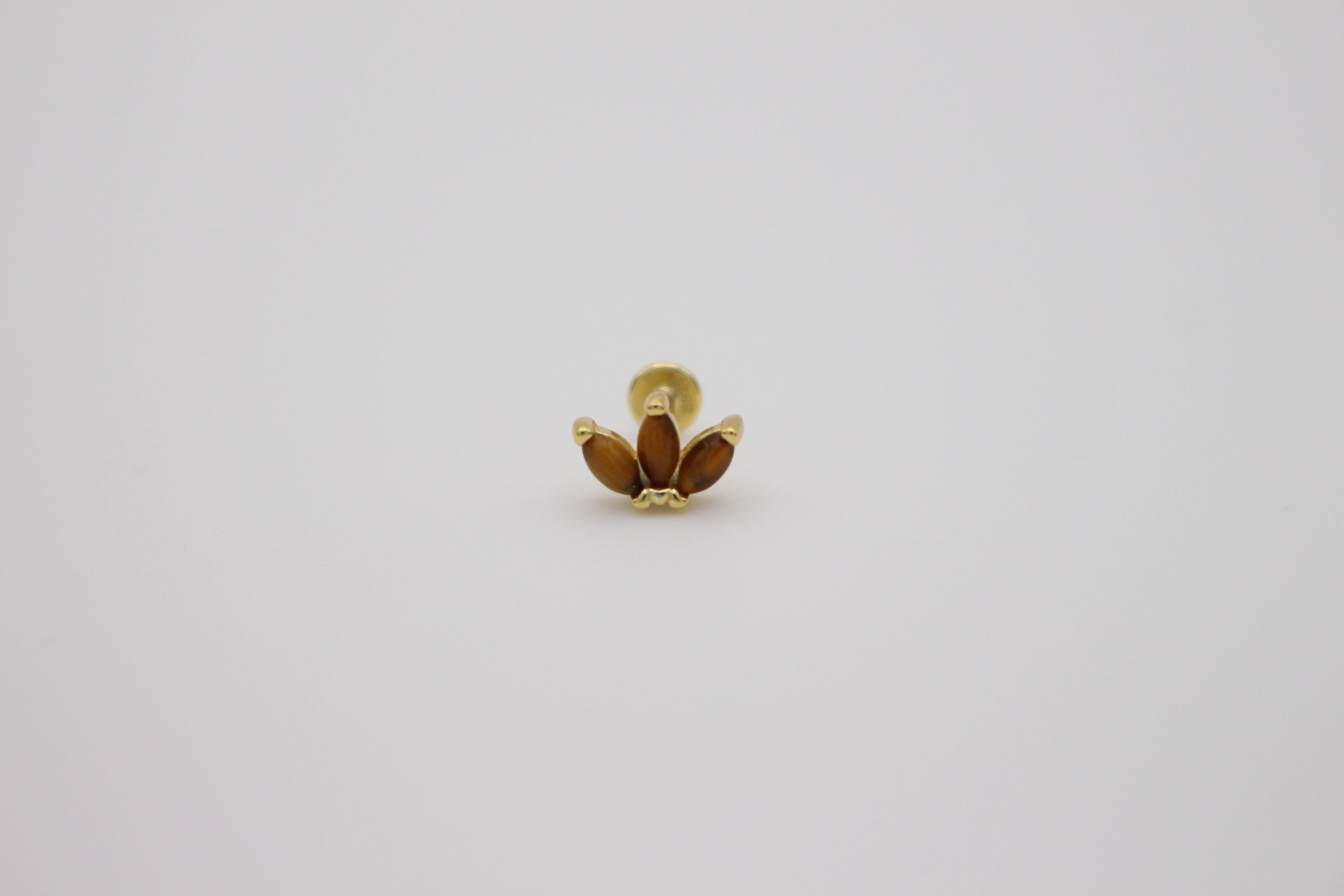 Lotus Sand Stud