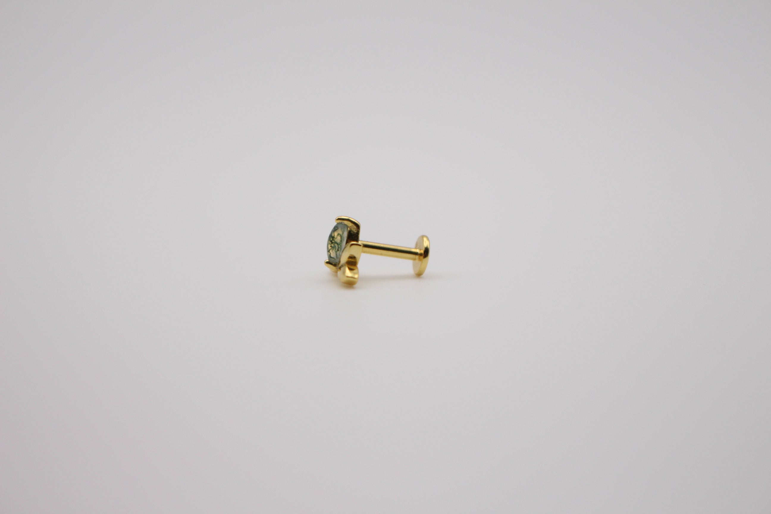 Lotus Stud