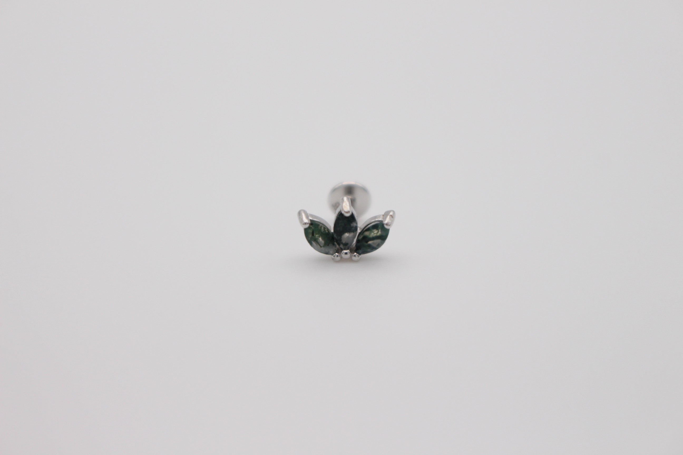 Lotus Moss Stud