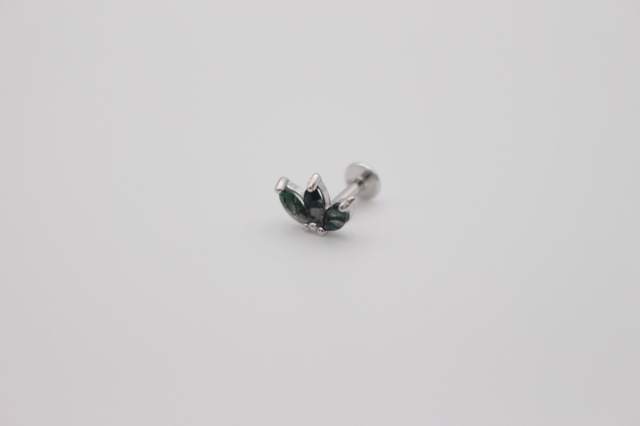 Lotus Moss Stud