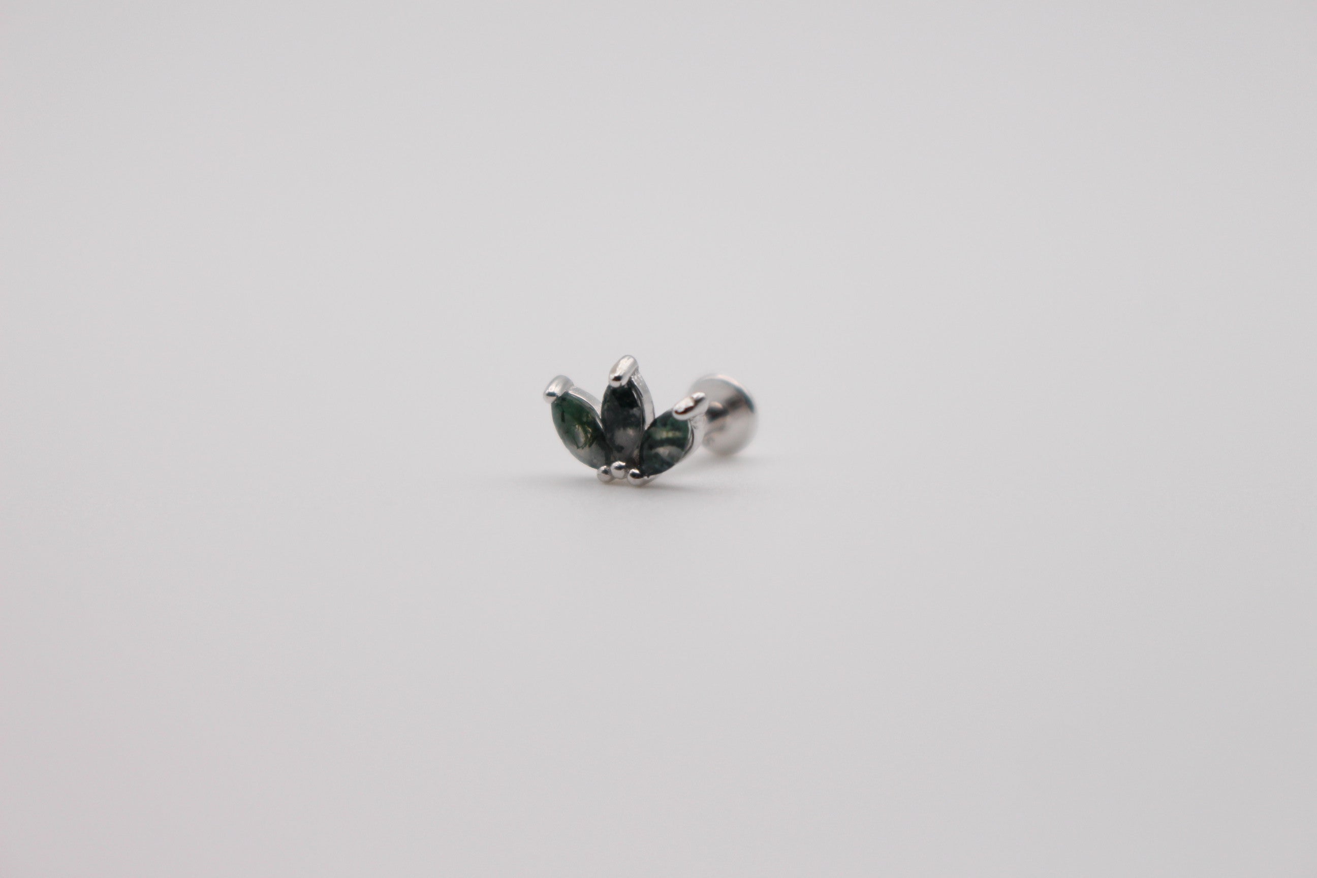 Lotus Moss Stud
