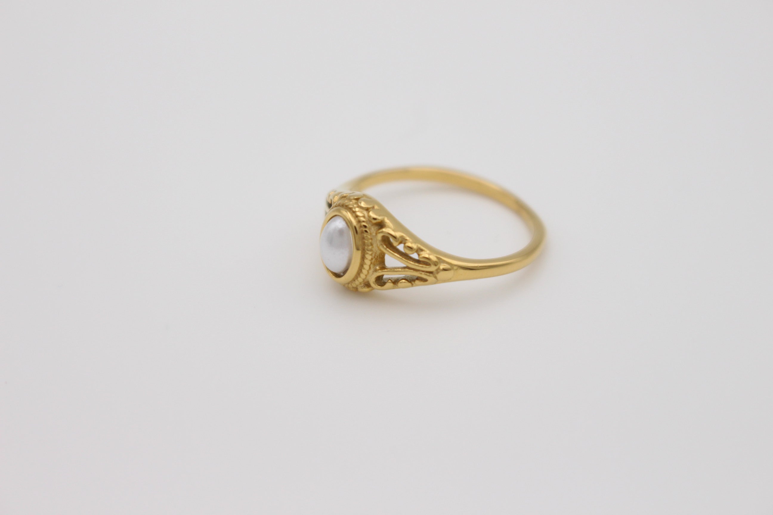 Astoria Ring