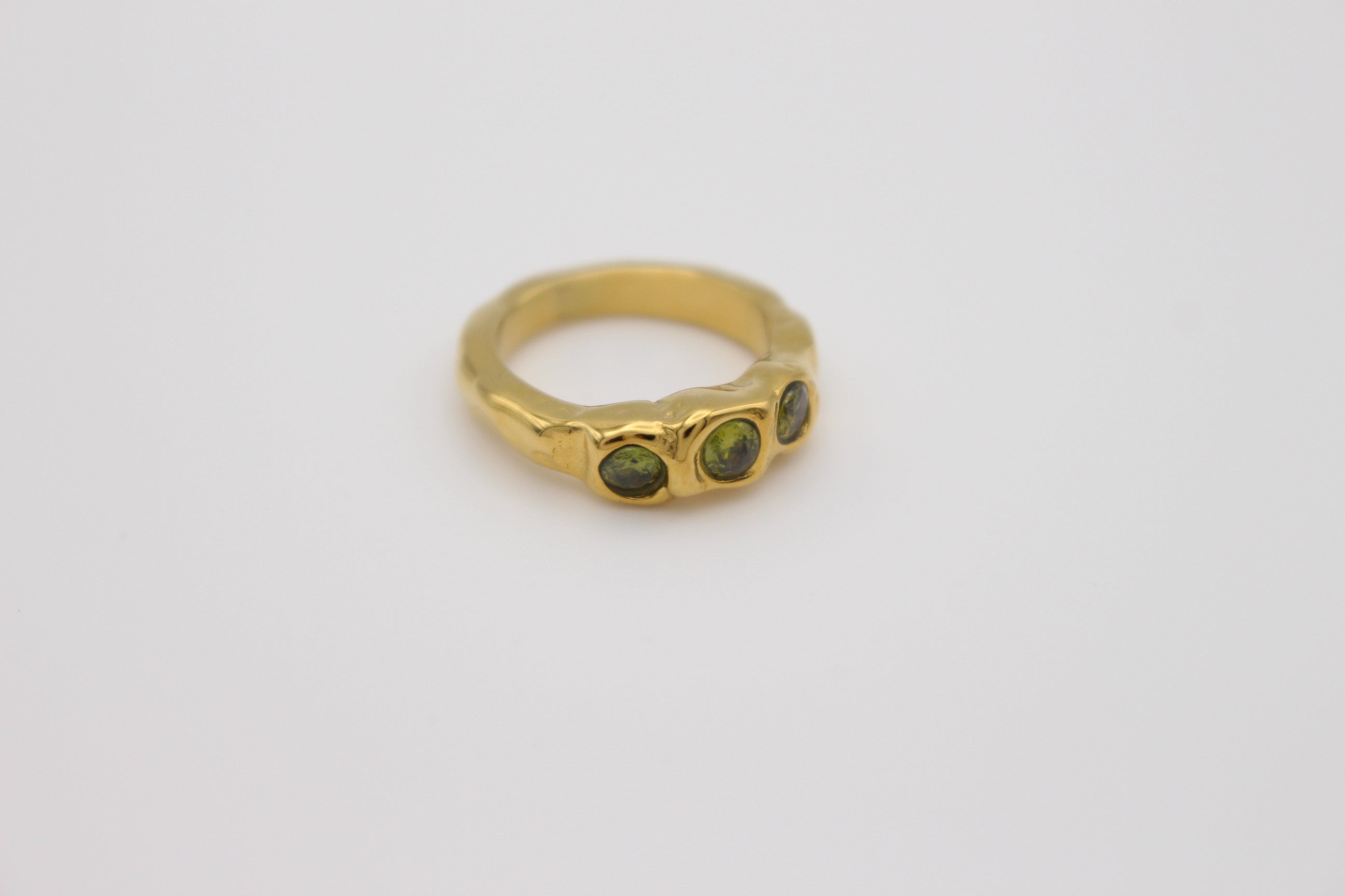 Olina Ring