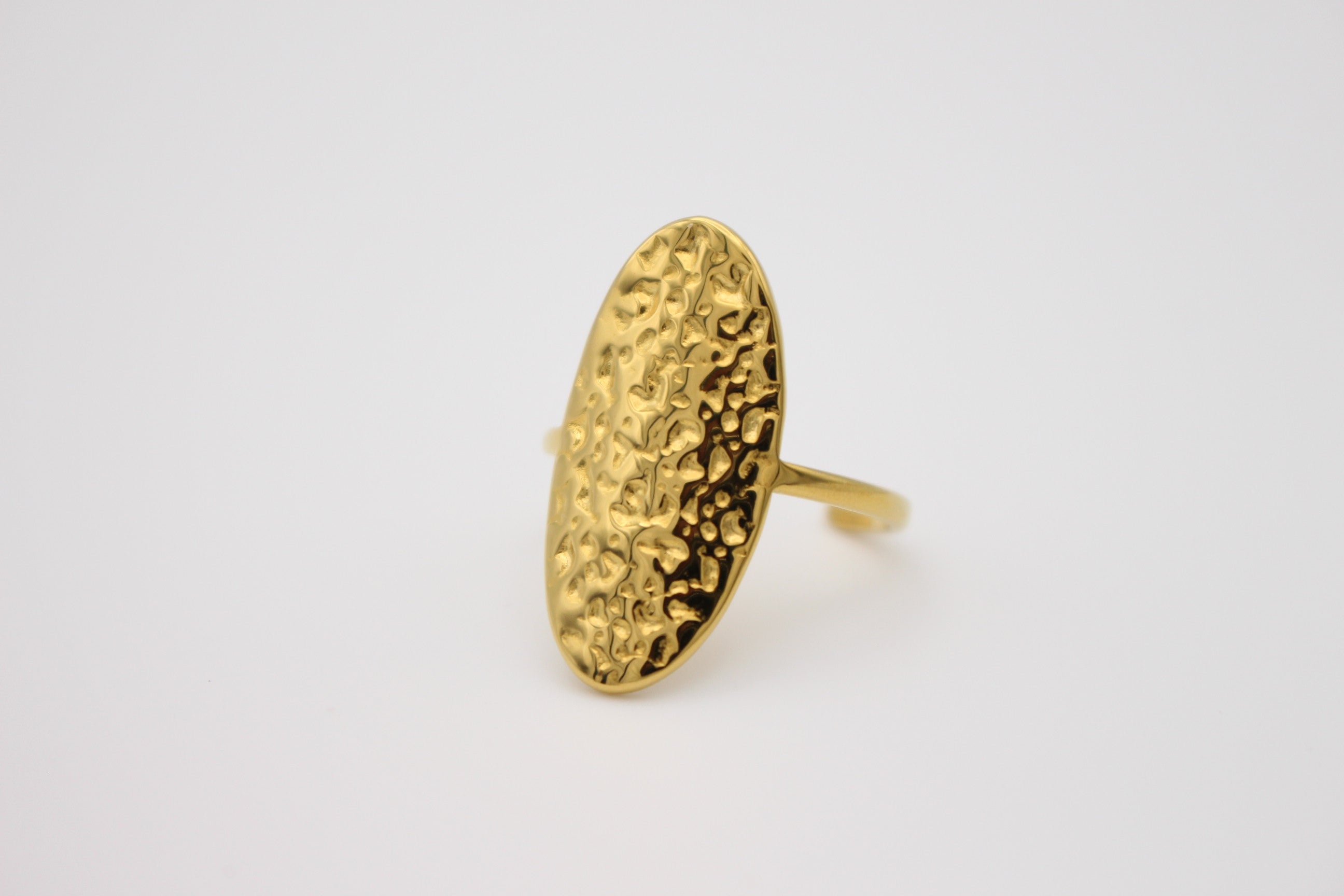 Raia Ring