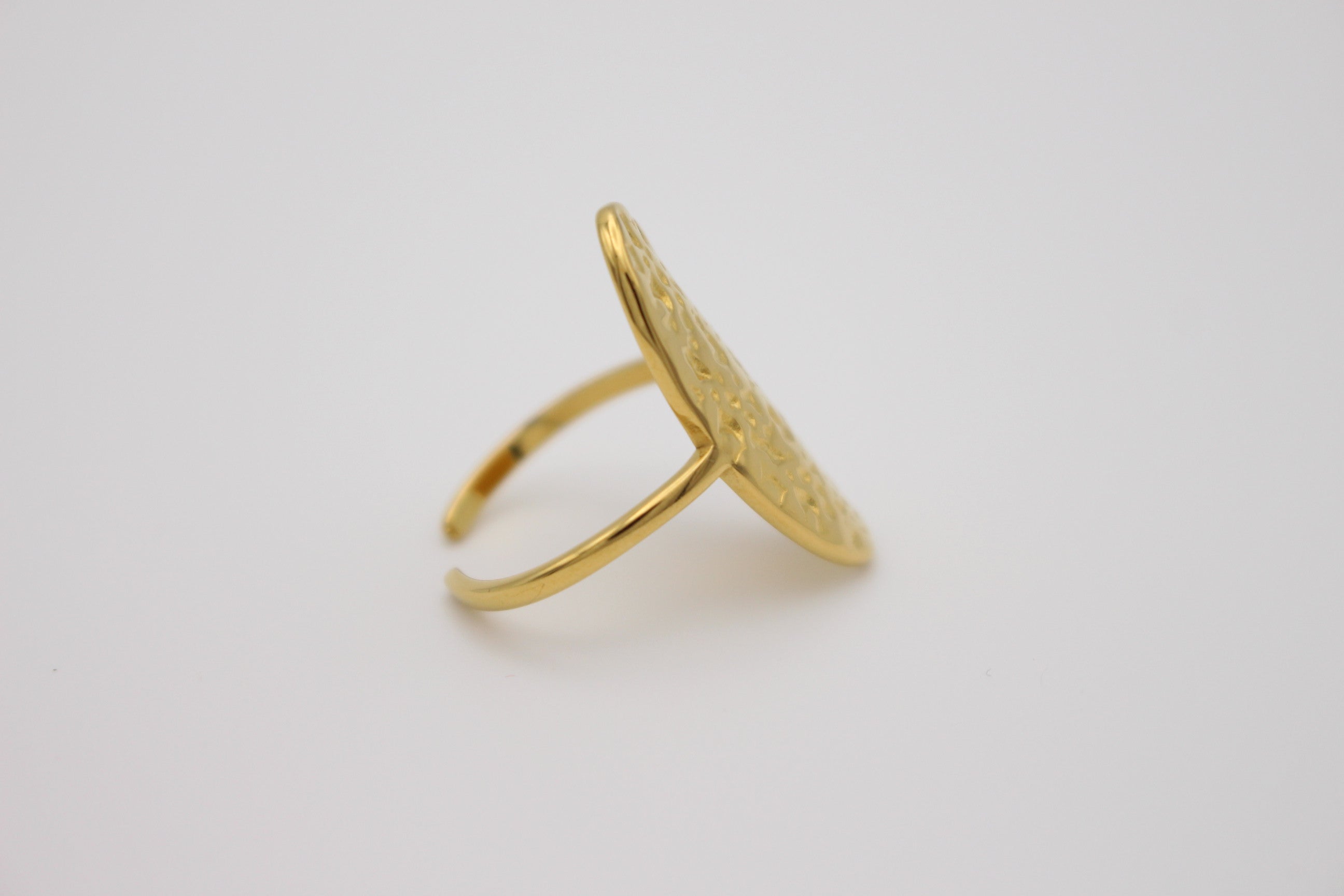 Raia Ring