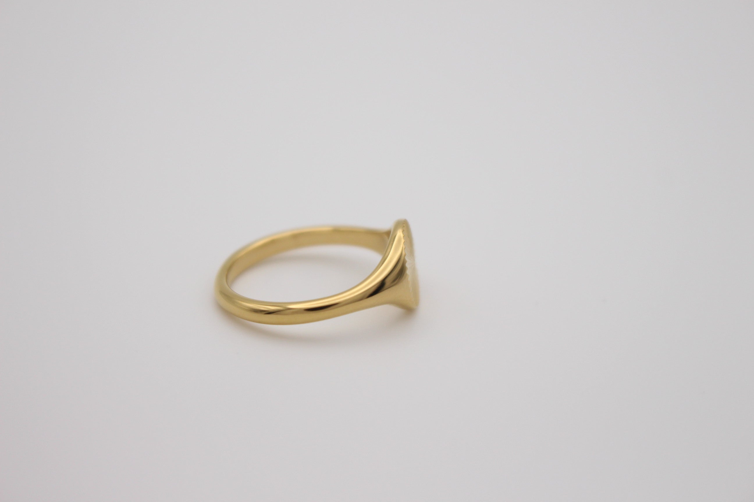 Solis Ring