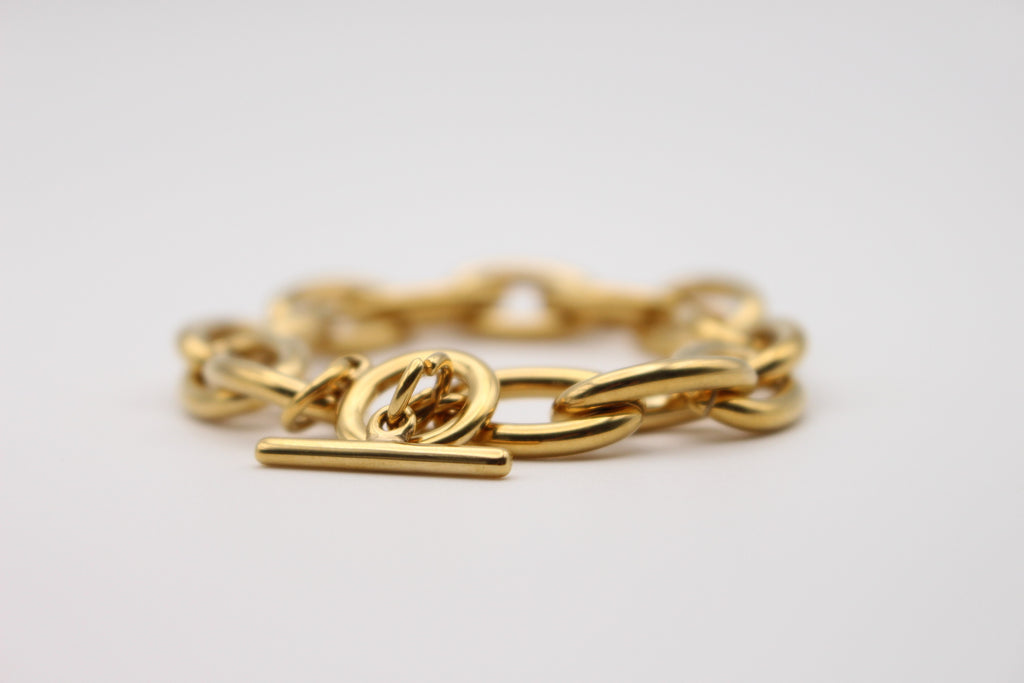 Harper Toggle Bracelet