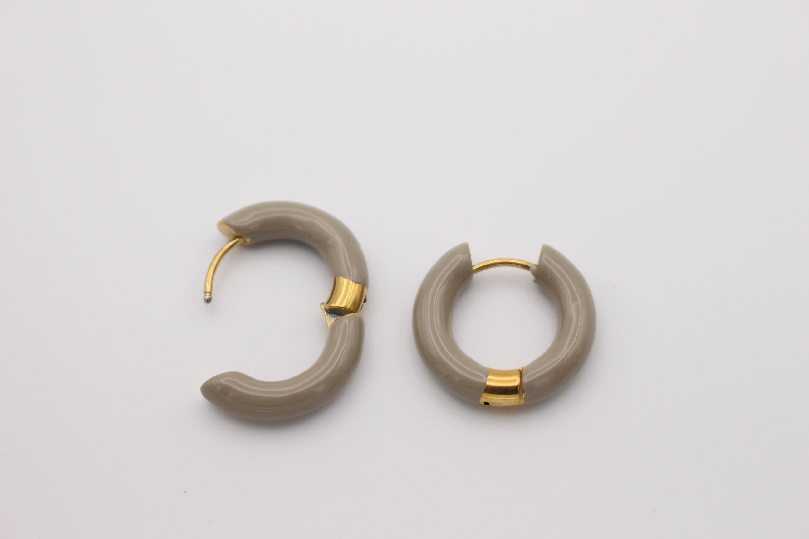 Elia Earrings