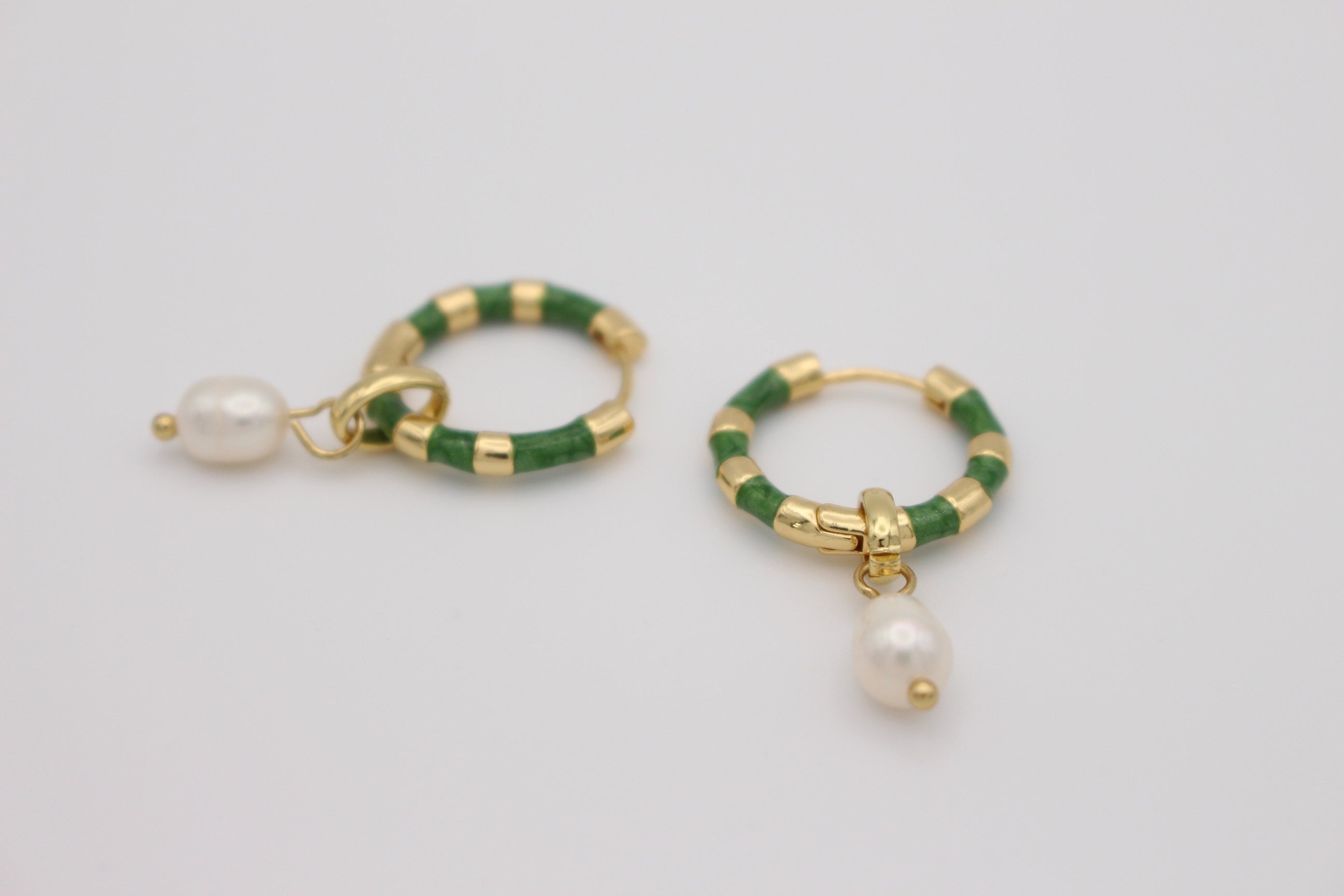 Émeraude Pearl Earrings