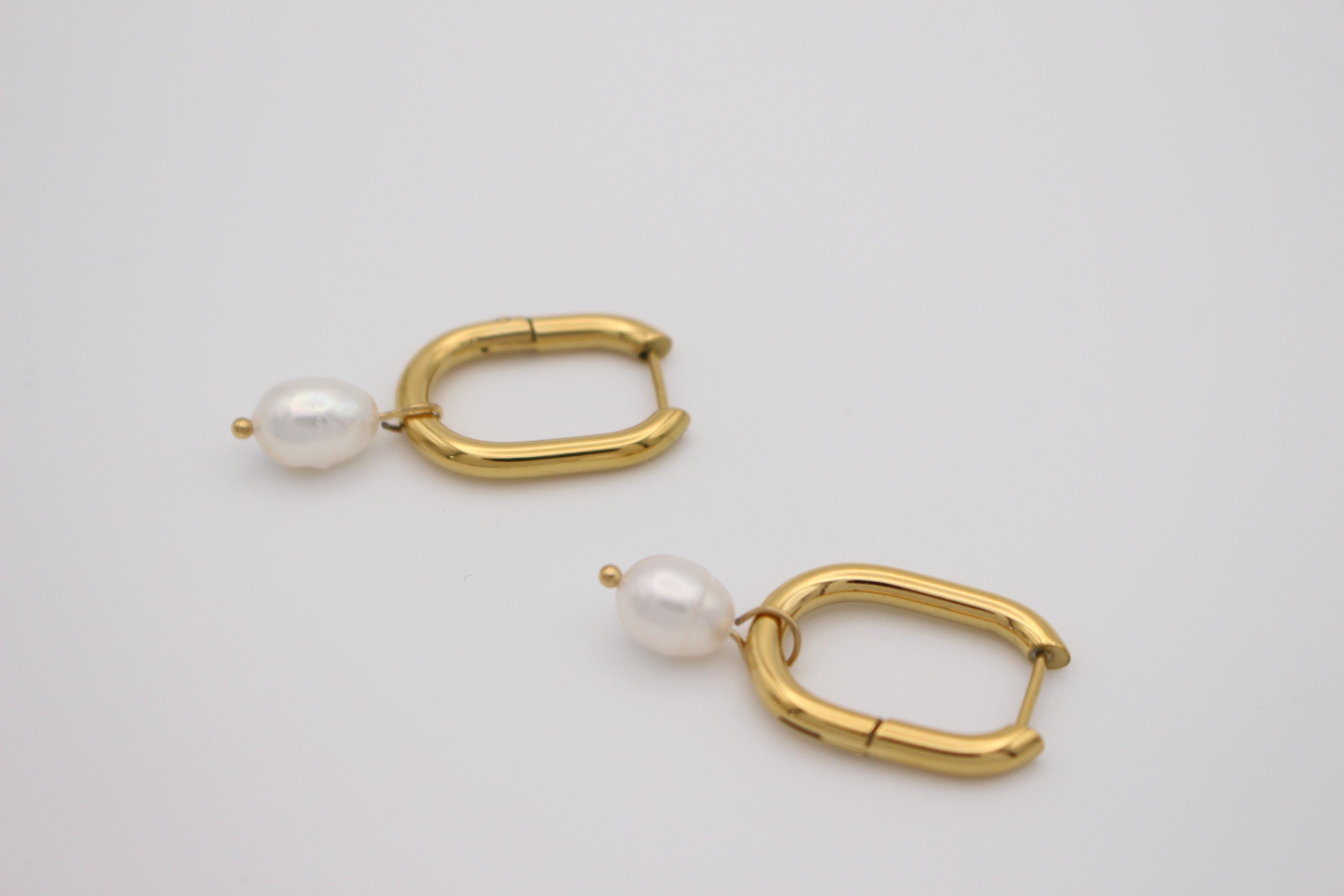 Colette Pearl Earrings
