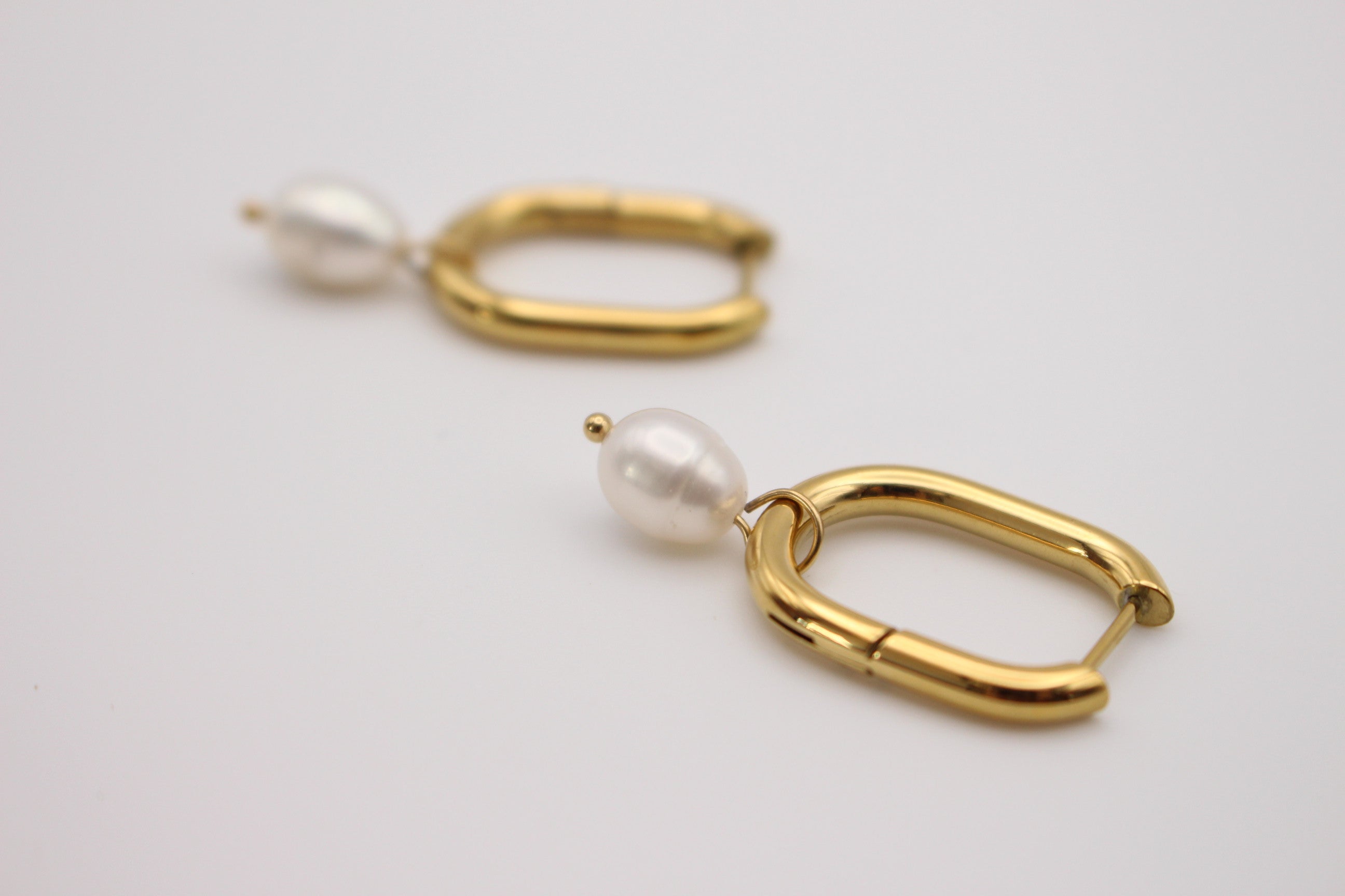 Colette Pearl Earrings