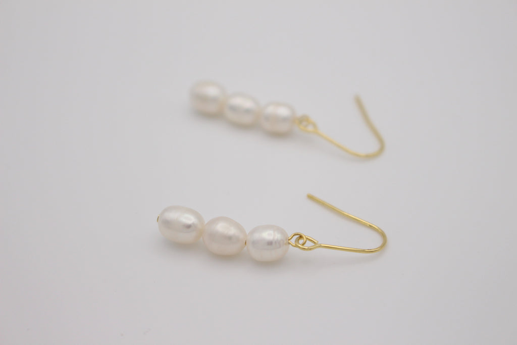 Clémence Pearl Earrings