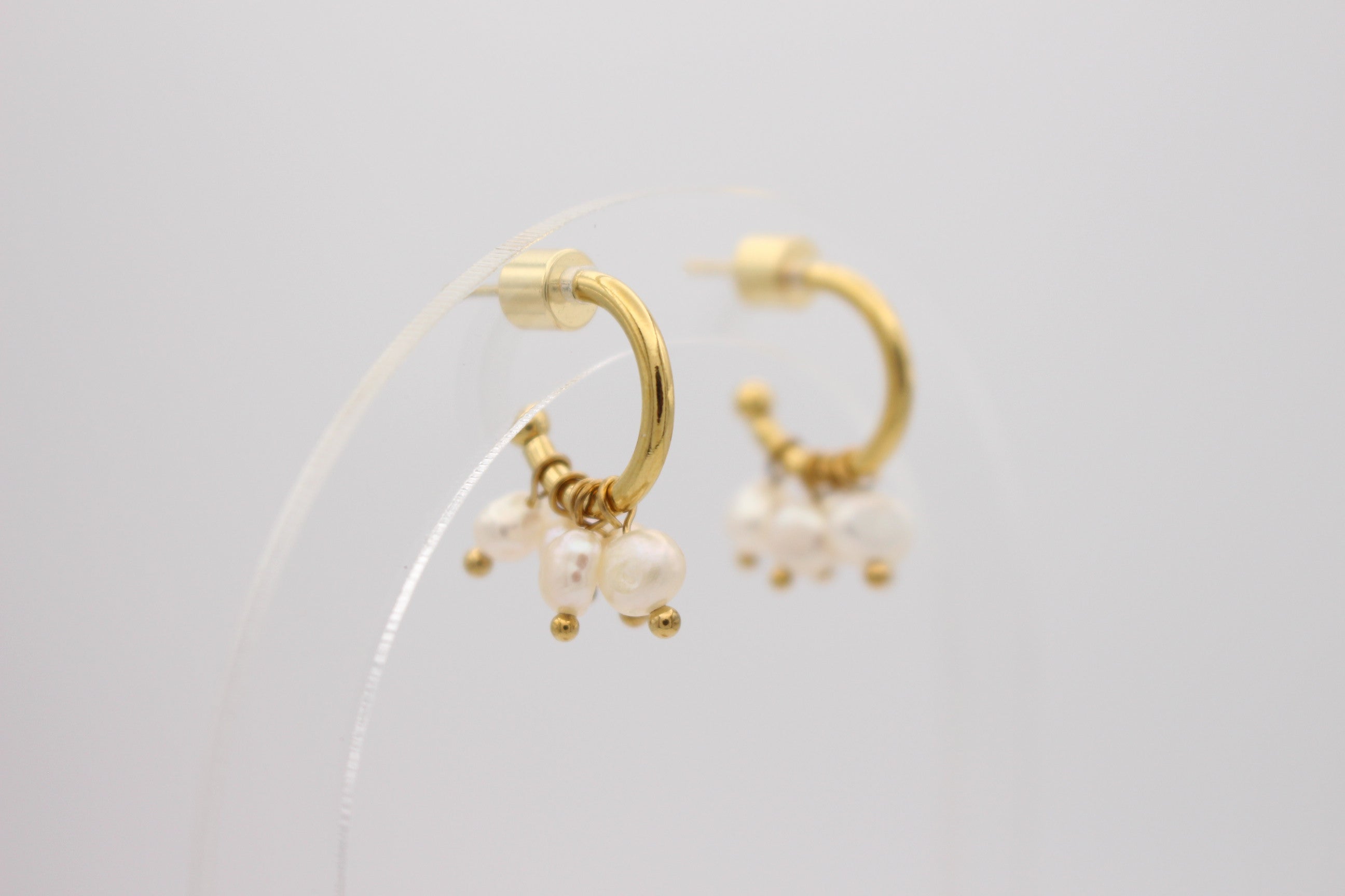 Léa Pearl Earrings
