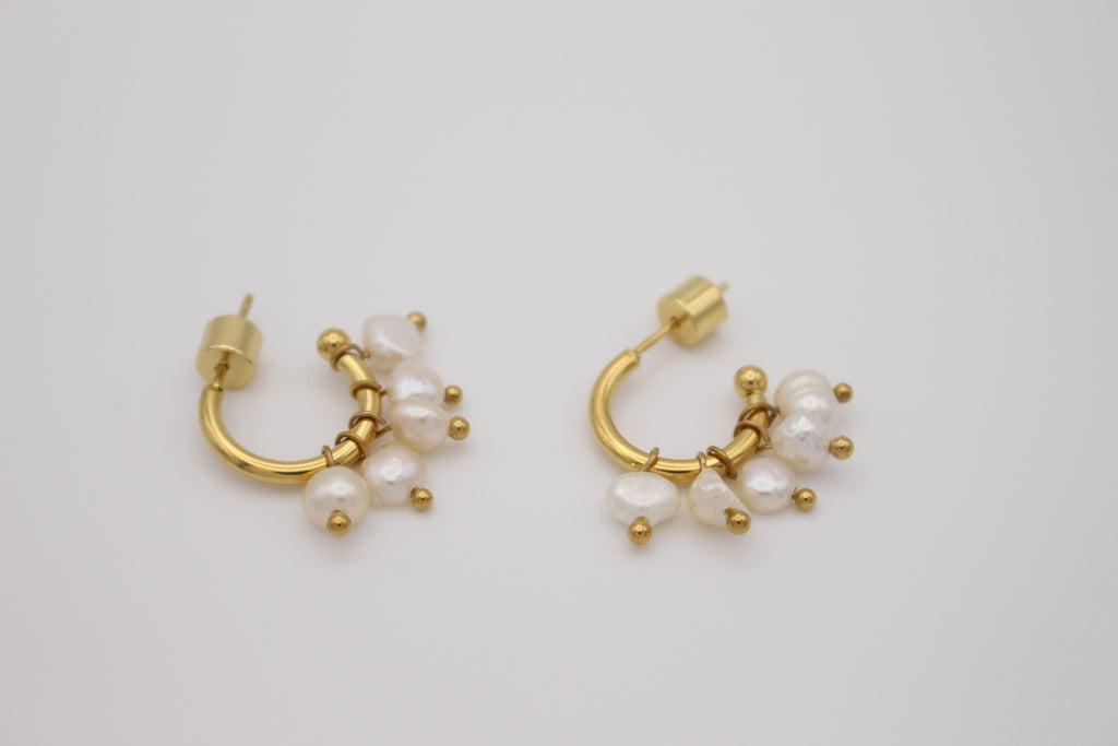 Léa Pearl Earrings
