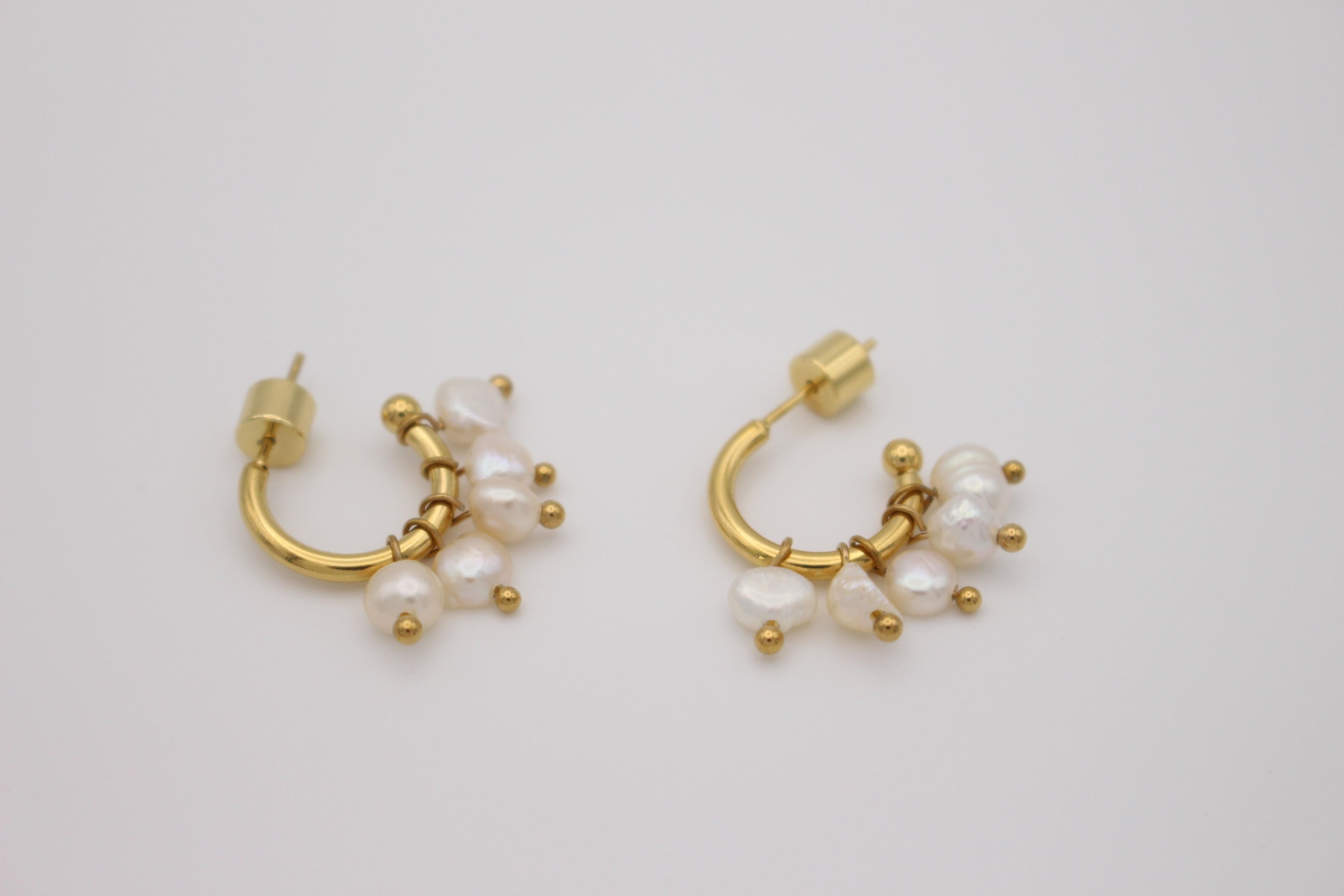 Léa Pearl Earrings
