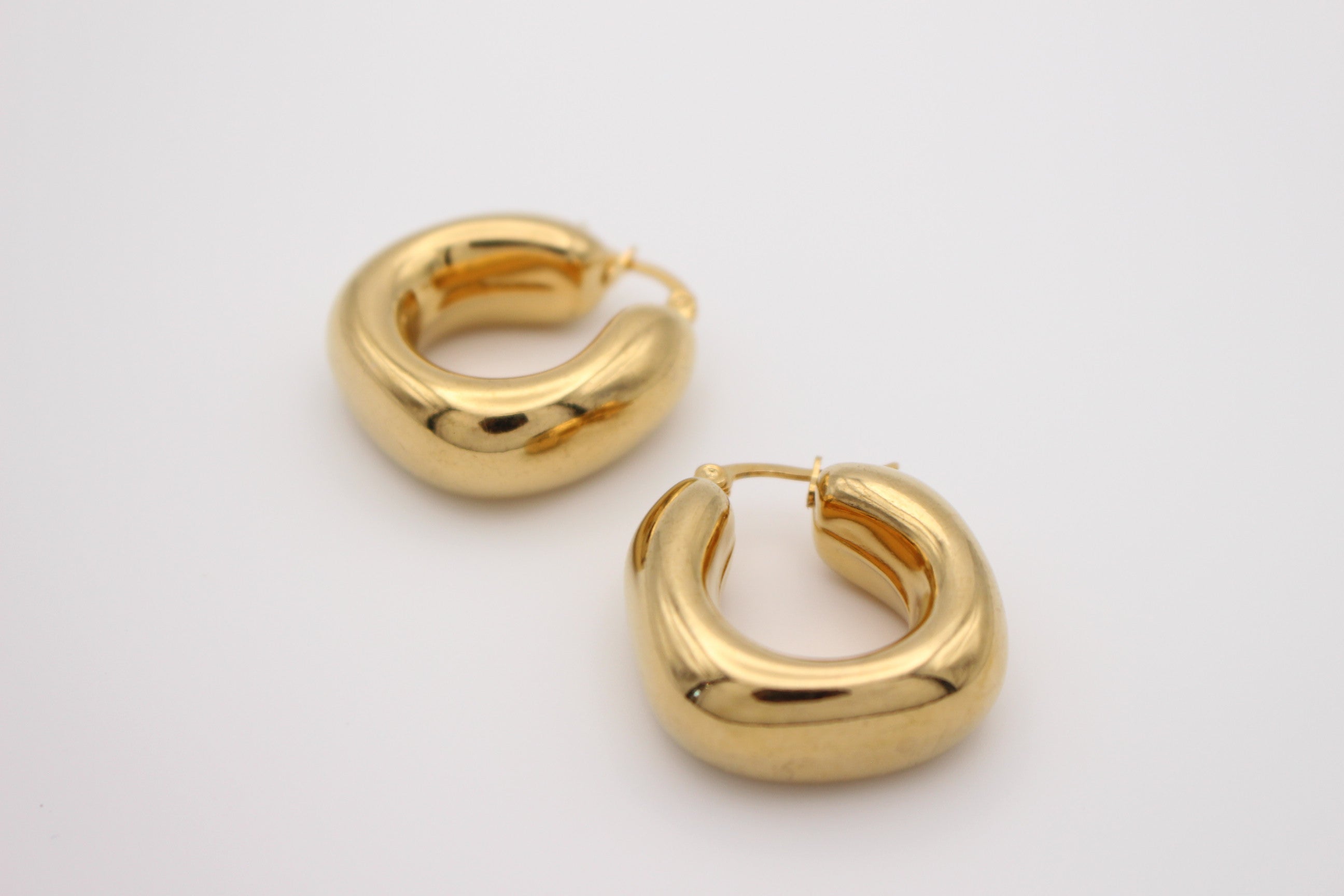 Alma Earrings