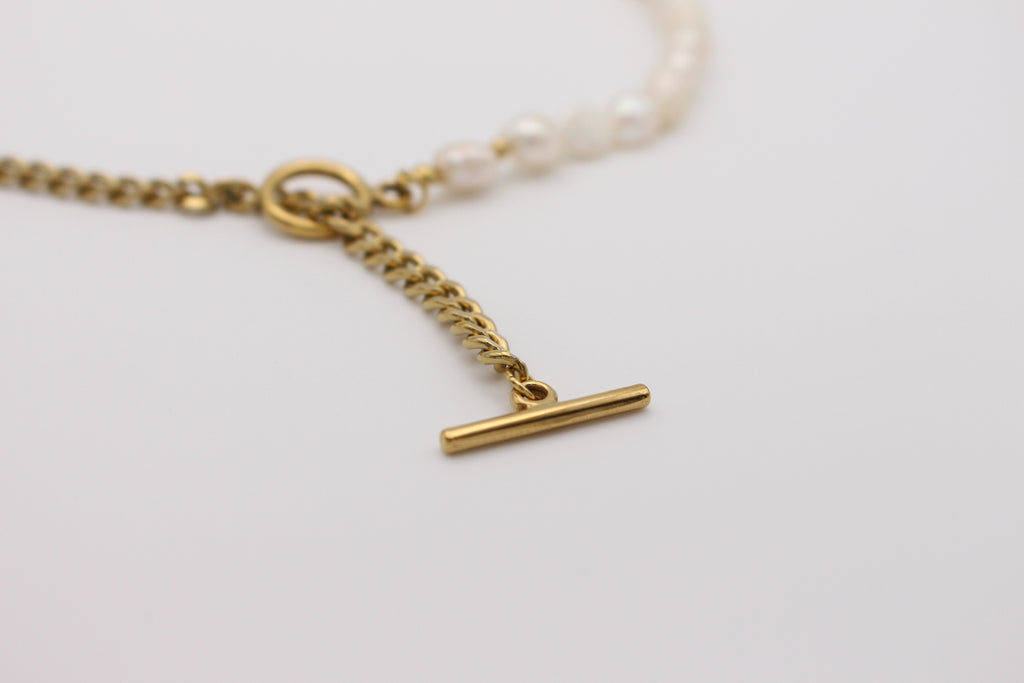 Astoria Pearl Necklace