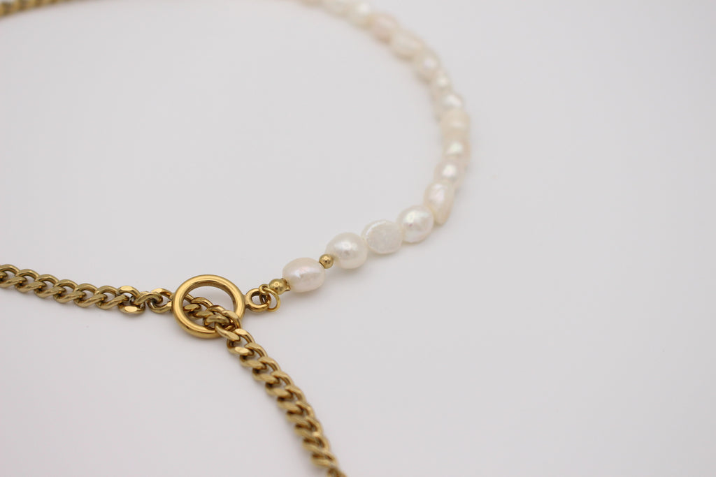Astoria Pearl Necklace